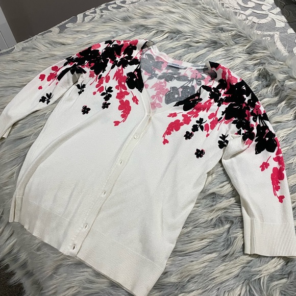 Sweater - Picture 2 of 2